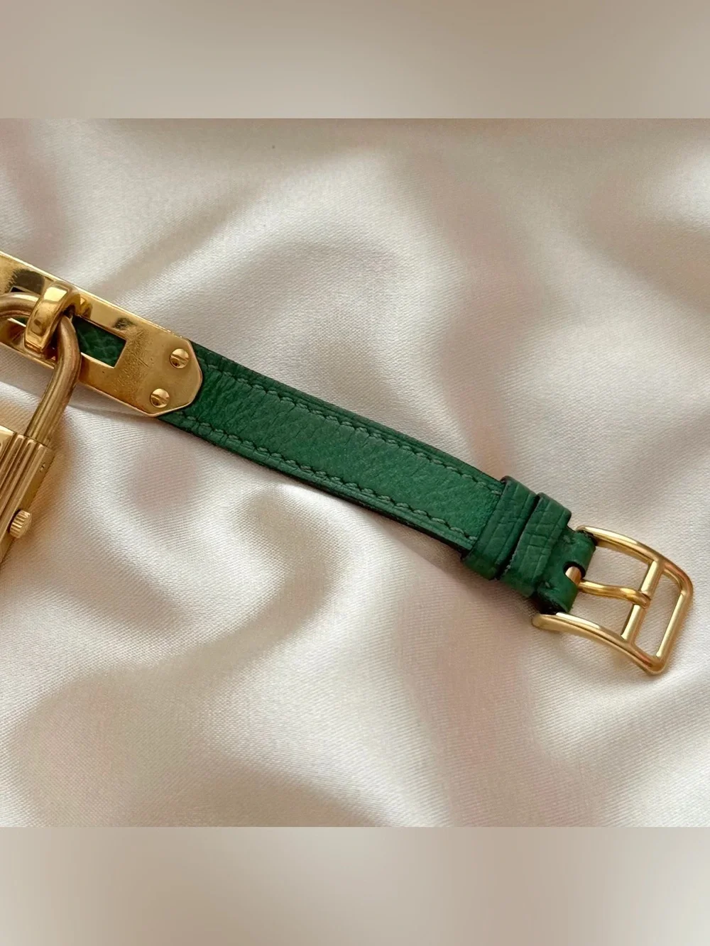 AUTHENTIC VINTAGE HERMES KELLY LOCK GREEN LEATHER WATCH - Picture 6 of 9